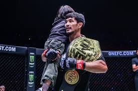 孔蒂：穆里尼奥是一位伟大的教练，球队的责任感在不断增强